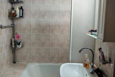 Apartament cu 3 camere decomandat în Vest - 2