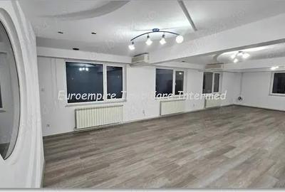 Spațiu comercial, de 85 mp, în Central - 2