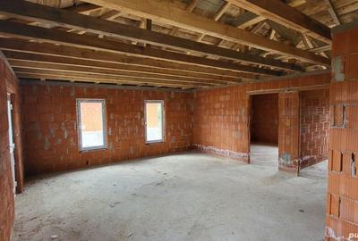 Casă cu 3 camere în Bicăcel - 7