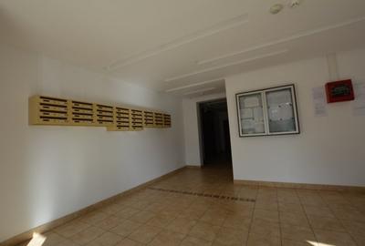 Apartament cu 3 camere decomandat, mobilat în Torontalului - 2