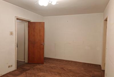 Apartament cu 3 camere semidecomandat în Titan - 4