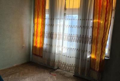 Apartament 3 camere 80,40 mp decomandat Vila veche tip bloc - 3