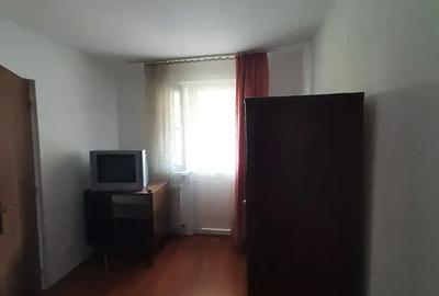 Inchiriez apartament cu doua camere. - 3