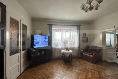 Apartament cu 3 camere decomandat, mobilat în Central - 3
