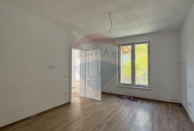 Casă cu 4 camere cu Teren 250 Mp în Vitrometan - 7