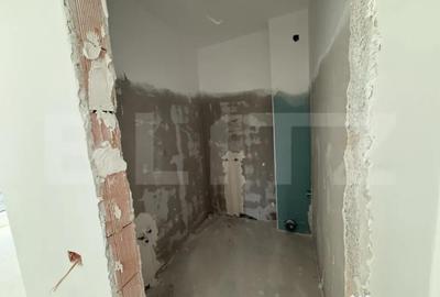 Apartament cu 3 camere decomandat în Central - 1