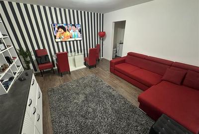 Apartament cu 3 camere semidecomandat în Central - 2