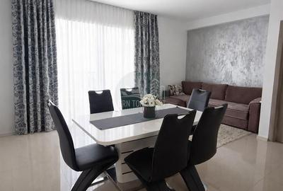 Casă cu 3 camere decomandat în Central