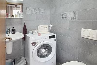 Apartament cu 2 camere decomandat, mobilat în Tractorul - 7