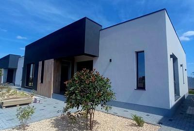 Casă individuală cu 4 camere cu Canalizare în Domnești - 3