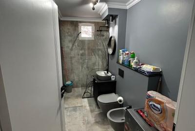 Apartament cu 3 camere semidecomandat în Central - 3