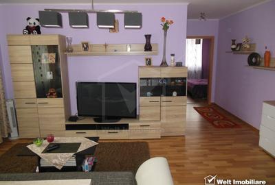 Apartament cu 3 camere semidecomandat, mobilat în Florești