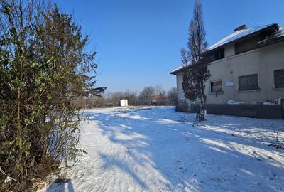 Casă cu 7 camere cu Teren 4098 Mp în Grădiștea - 13