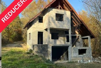 Casă individuală cu 3 camere în Orașu Nou