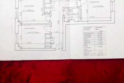 Apartament cu 4 camere decomandat în Central - 2