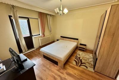 Centru, str. Arcu - Apartament 2 camere, spatios, decomandat, etaj 1 + boxa - 8