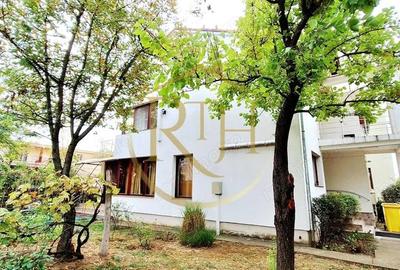 Oferim spre inchiriere, casa deosebi cu 4 camere,2 garaje,zona Soarelui-Braytim - 1