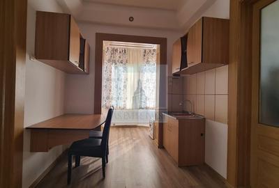 Casa, 4 camere, singur in curte - zona Schei - 13