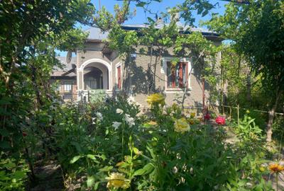 Casă cu 4 camere în Doicești - 8