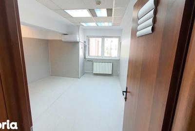 Spațiu comercial, de 1,100 mp, în Cantemir - 1