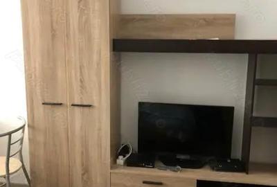 Garsonieră decomandată în CET - 4
