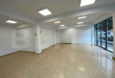Spatiu comercial, de inchiriat, 90 mp, zona Cetate - 2