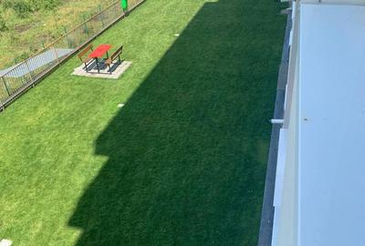 Apartament cu 3 camere decomandat în Florești