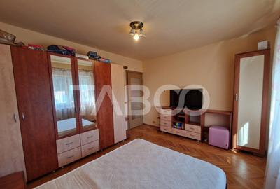 Apartament decomandat de inchiriat 3 camere 2 bai 76mp Terez - 4