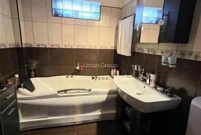 Casă cu 4 camere cu Teren 214 Mp în Central - 5