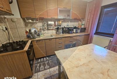 Apartament cu 3 camere decomandat în Central - 8