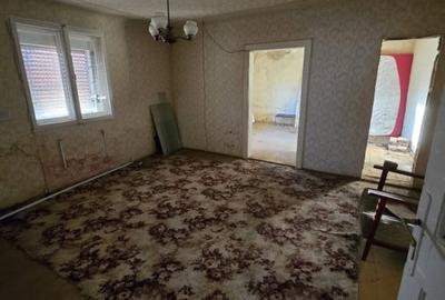 Casă individuală cu 3 camere cu Canalizare în Fratelia - 7