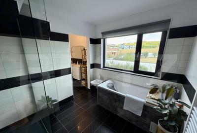 Casa Moderna, Bucov, Pe Deal - 9