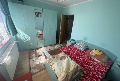Apartament cu 2 camere decomandat în Livada - 8