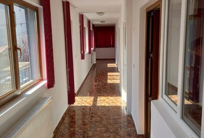 Casă cu 5 camere cu Teren 400 Mp în Mihai Bravu - 10