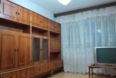 Apartament cu 3 camere decomandat în Aurel Vlaicu