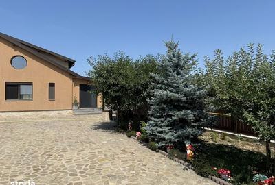 Casă cu 4 camere cu Teren 350 Mp în Craiovei - 1