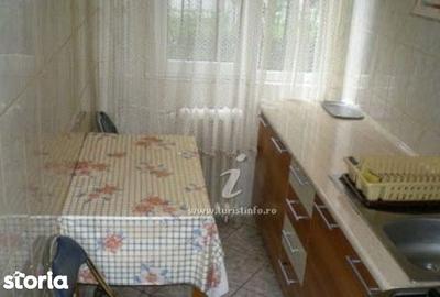 Apartament cu 3 camere semidecomandat, mobilat în Tomis Nord