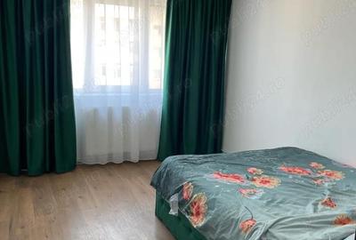 Apartament cu 3 camere decomandat în Micro 6 - 2