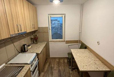 Apartament cu 2 camere decomandat în Malu Roșu