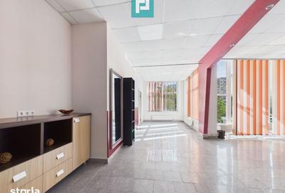Spațiu comercial, de 297.13 mp, în Central - 5