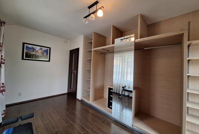 Duplex cu 4 camere cu Canalizare în Florești - 10