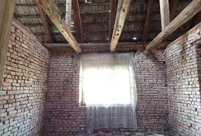 Casă cu Teren 1129 Mp în Berliște - 13