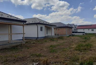 Casă cu 4 camere în Ciorogârla - 2