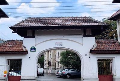 Vanzare apartament 2 camere Parcul Carol, in bloc mic, cu CT - 8