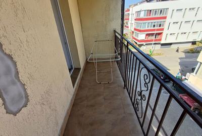 Apartament cu 2 camere semidecomandat în Florești