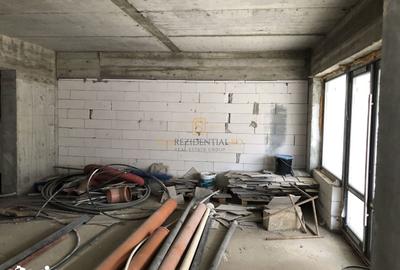 Spațiu comercial, de 90 mp, în Central - 13