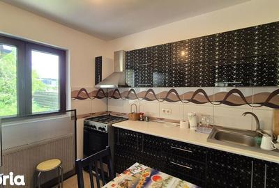 Casă cu 4 camere cu Teren 209 Mp în Central - 10