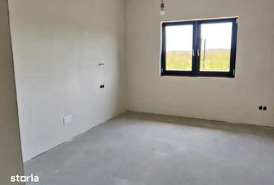 Casă cu 4 camere cu Teren 800 Mp în Baciu - 4