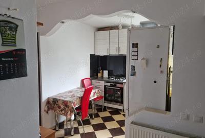 Apartament cu 3 camere decomandat în Central - 3