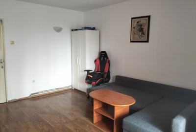 Garsonieră decomandată în Astra - 1